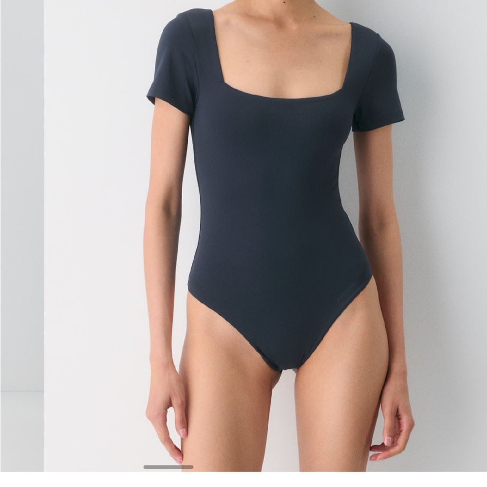 Aritzia Heather Grey Square Neck Original Contour Bodysuit - Picture 7 of 8